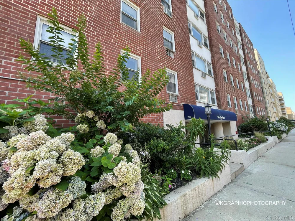 750 Shore Road #1-0  2nd fl Long Beach, NY 11561