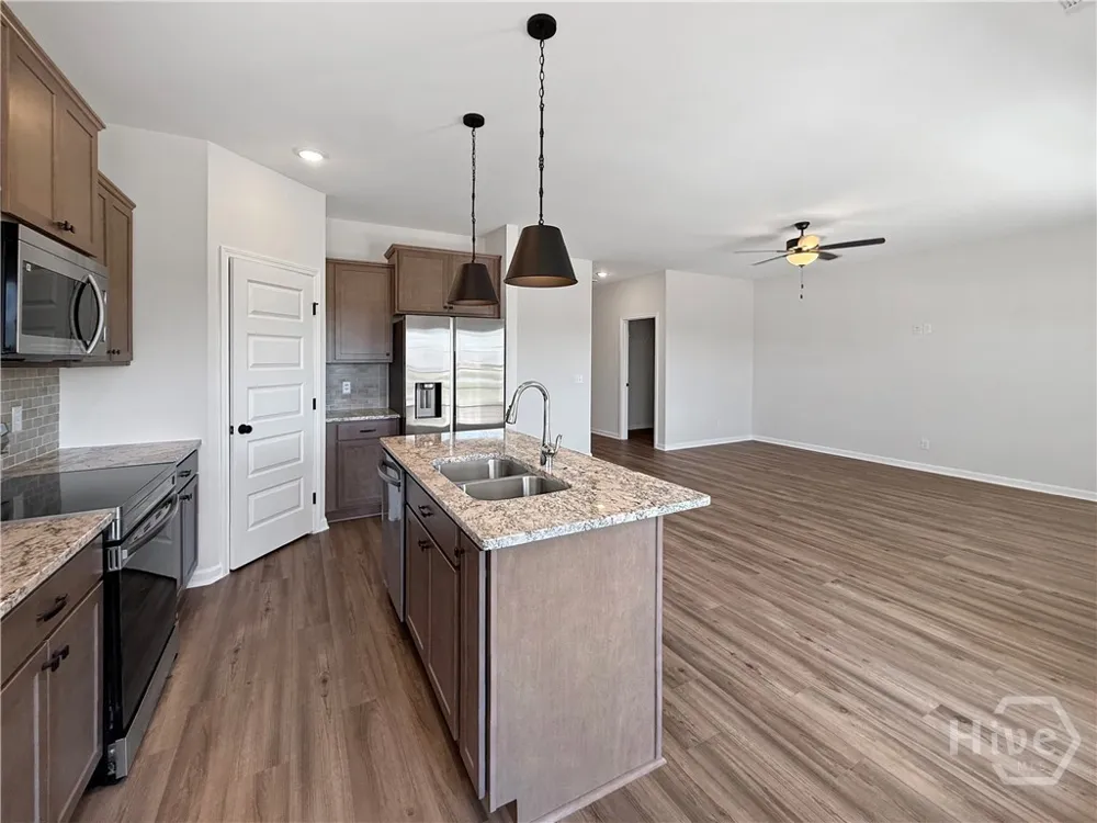 467 Buckhead Loop SE Allenhurst, GA 31301