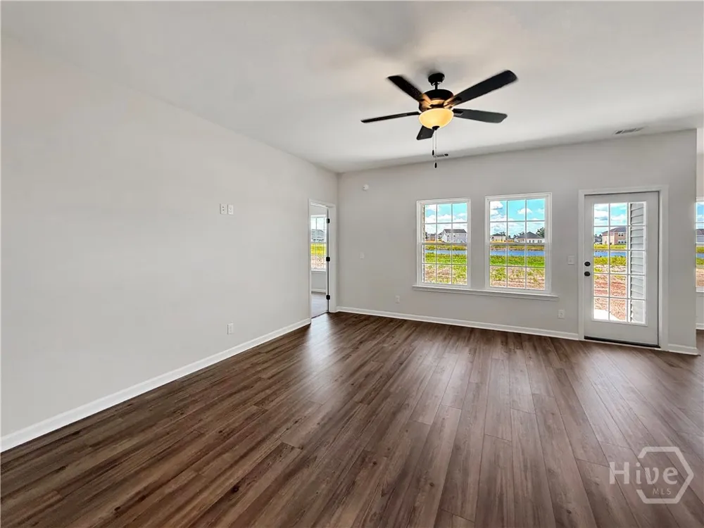467 Buckhead Loop SE Allenhurst, GA 31301