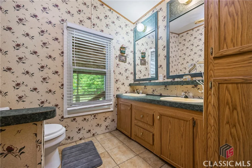 1691 Snows Mill Road Bogart, GA 30622