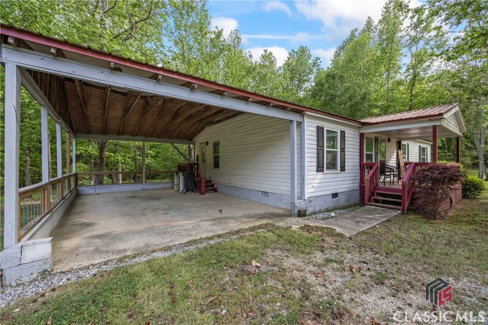 1691 Snows Mill Road Bogart, GA 30622