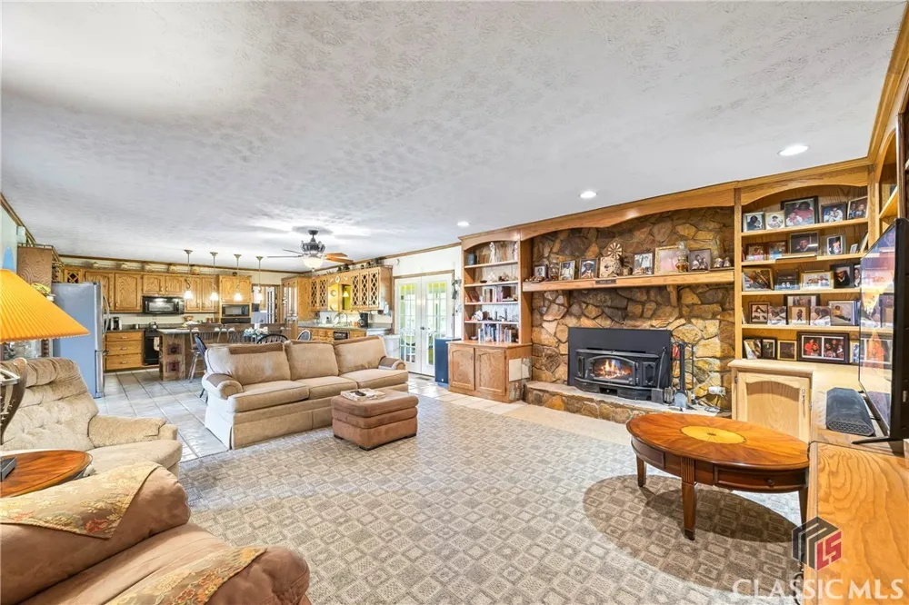 1691 Snows Mill Road Bogart, GA 30622