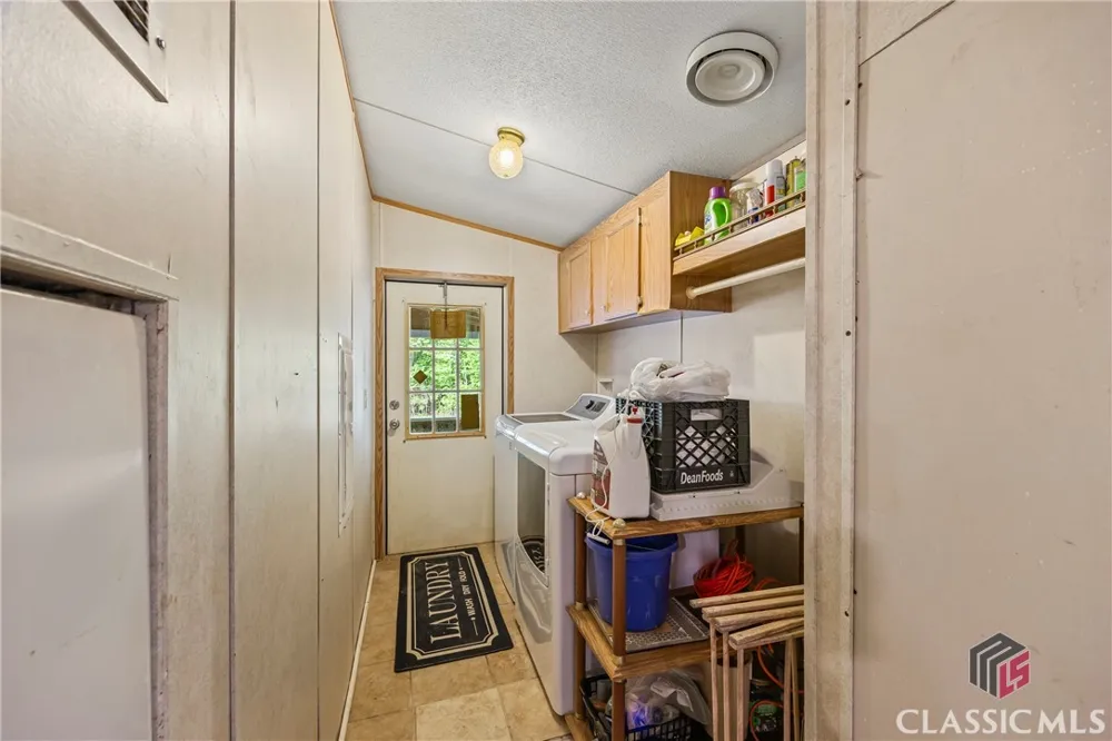 1691 Snows Mill Road Bogart, GA 30622