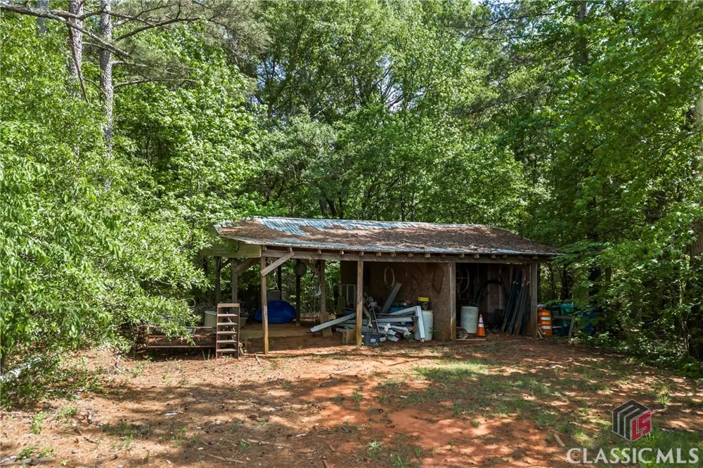 1691 Snows Mill Road Bogart, GA 30622