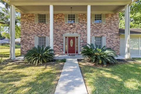 701 Lee Boulevard