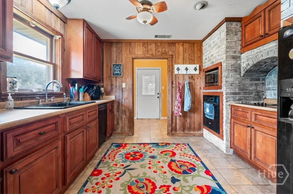 7458 Highway 119 S Ellabell, GA 31308