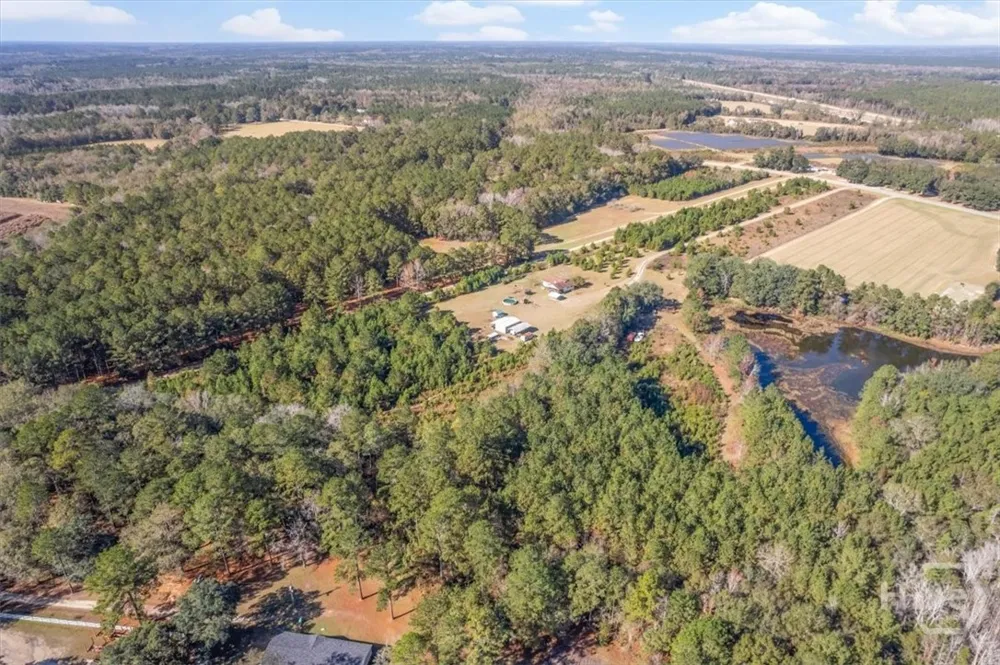 7458 Highway 119 S Ellabell, GA 31308