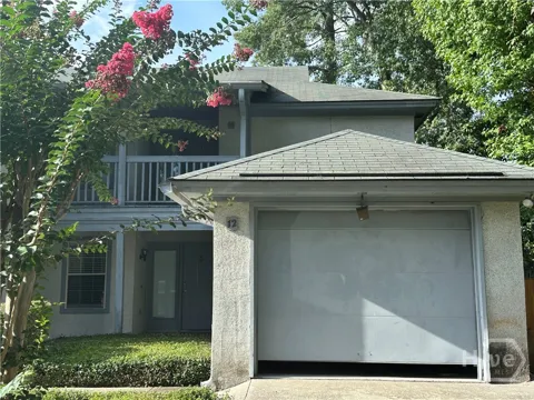 300 Hampton Street #12