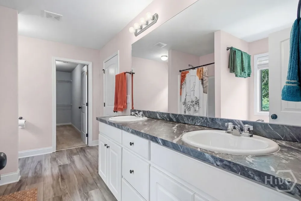 271 Oxmoor Close Winterville, GA 30683