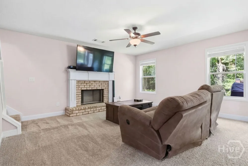 271 Oxmoor Close Winterville, GA 30683