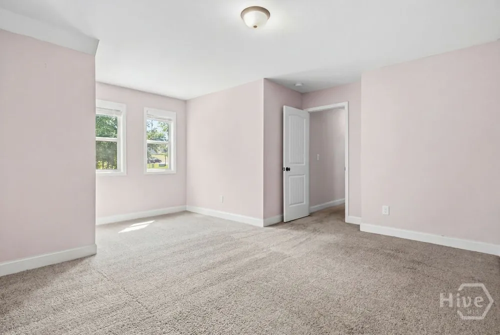 271 Oxmoor Close Winterville, GA 30683
