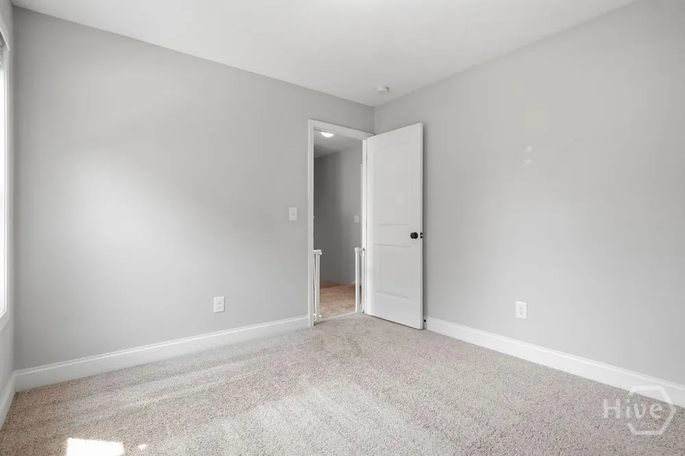 271 Oxmoor Close Winterville, GA 30683