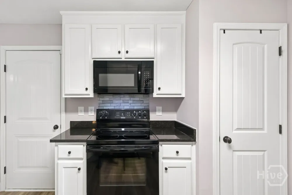 271 Oxmoor Close Winterville, GA 30683