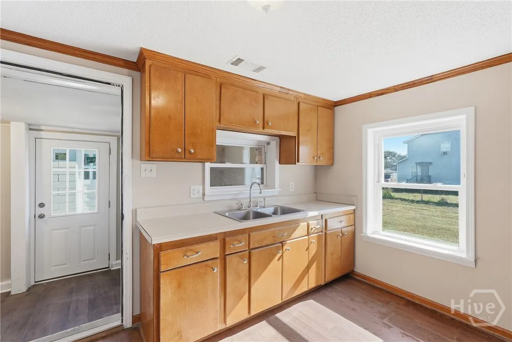 4124 4th Street Savannah, GA 31408