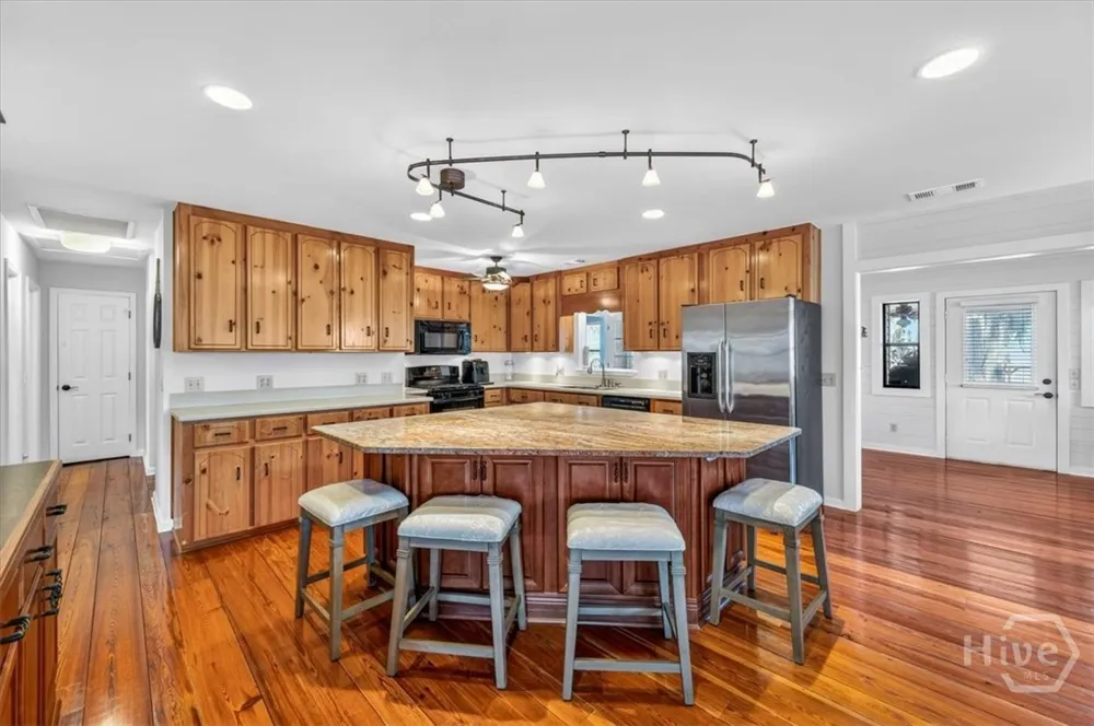 1014 Sea Way NE Townsend, GA 31331