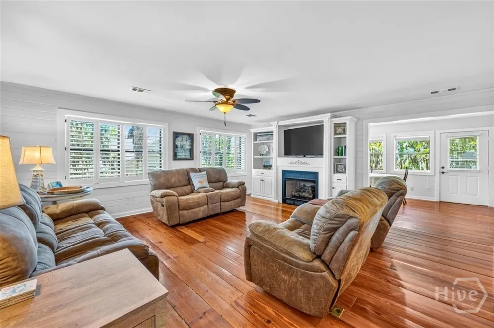1014 Sea Way NE Townsend, GA 31331