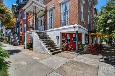 132 E Oglethorpe Avenue