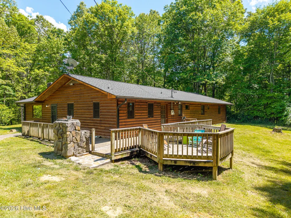 562 Sunny Lane Marble, NC 28905