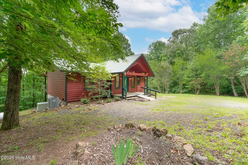 167 Brasstown View Brasstown, NC 28902