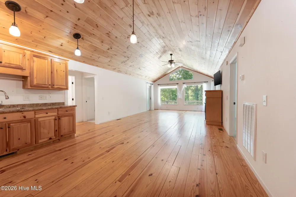 167 Brasstown View Brasstown, NC 28902