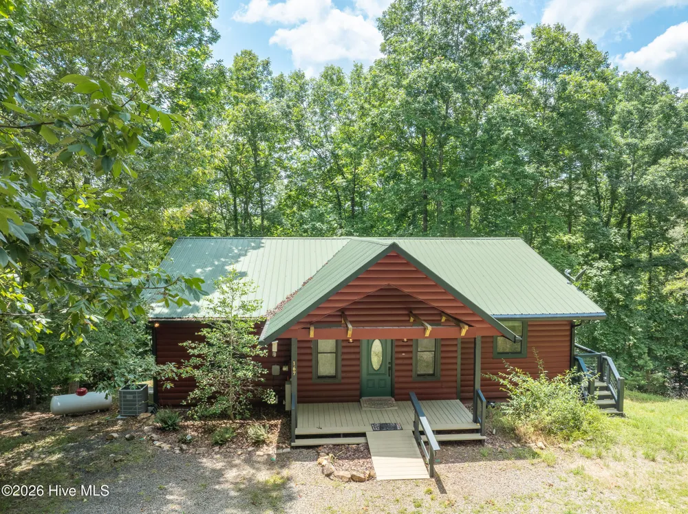 167 Brasstown View Brasstown, NC 28902