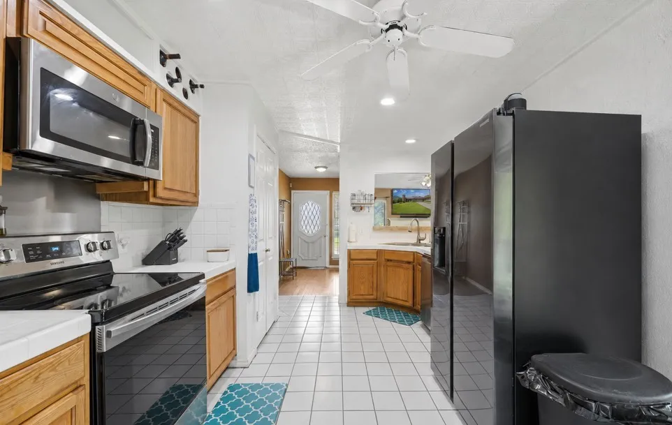 6705 Fair Oaks Drive North Richland Hills, TX 76182