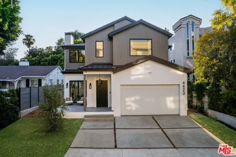 4423 Noble Avenue