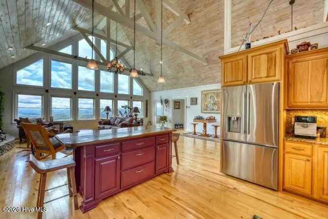 628 Madison Lane Brasstown, NC 28902