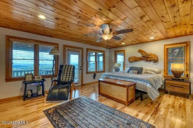 628 Madison Lane Brasstown, NC 28902