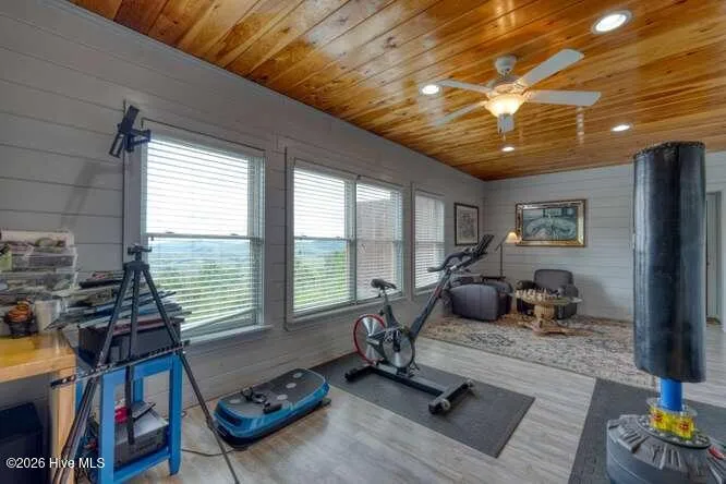 628 Madison Lane Brasstown, NC 28902