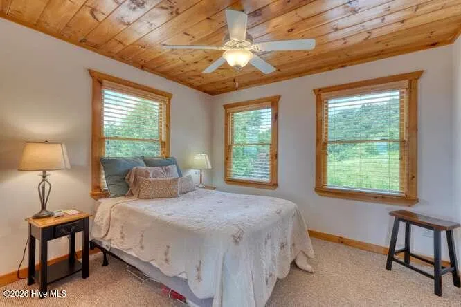 628 Madison Lane Brasstown, NC 28902