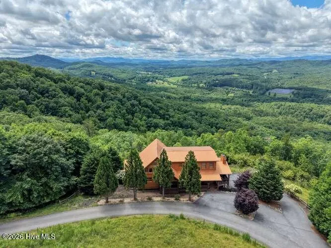 628 Madison Lane Brasstown, NC 28902