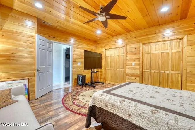 628 Madison Lane Brasstown, NC 28902
