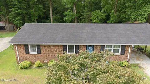 1711 Ambleside Drive