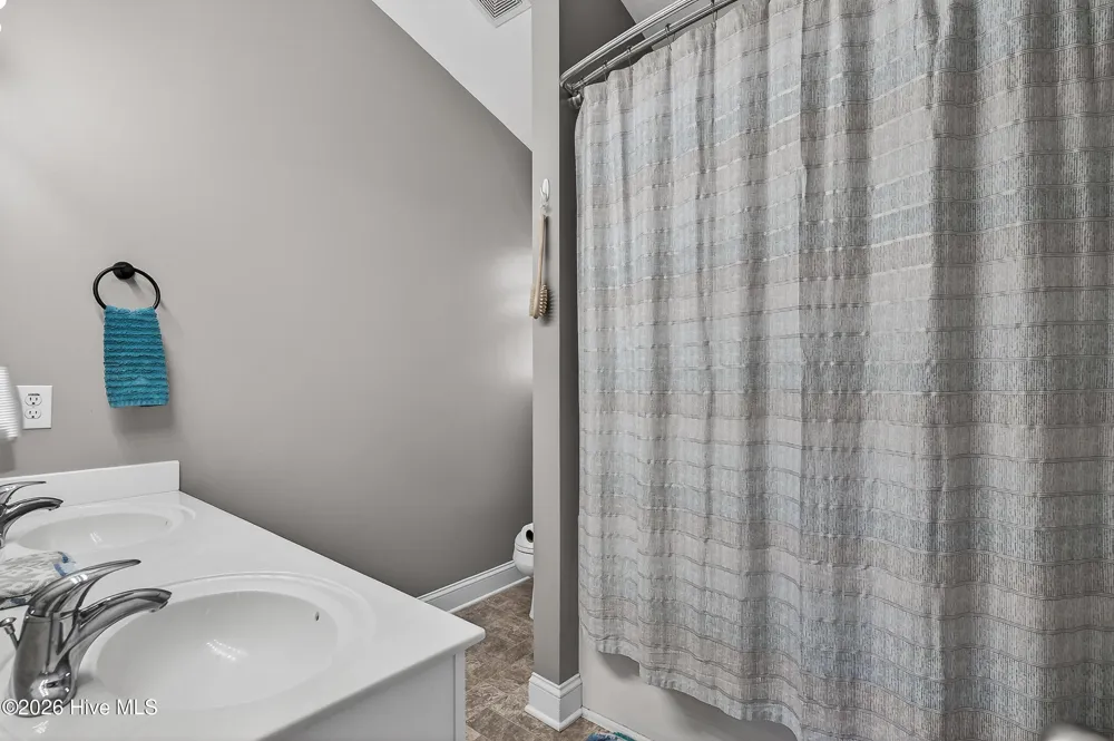 107 Dillard Lane Richlands, NC 28574