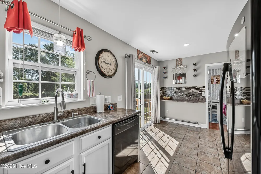 107 Dillard Lane Richlands, NC 28574