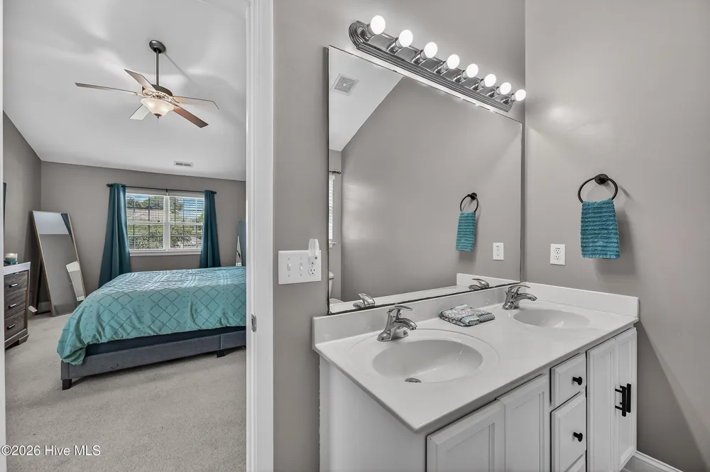 107 Dillard Lane Richlands, NC 28574