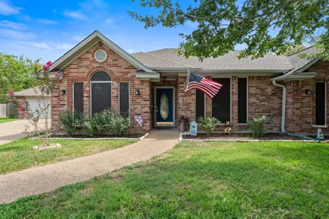 3403 Mustang Lane