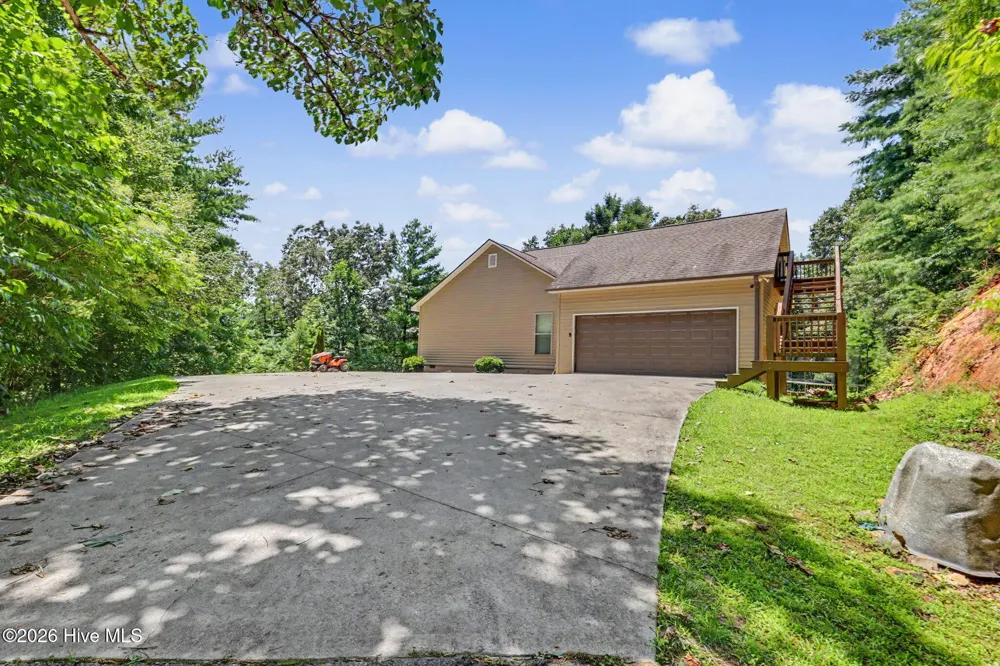59 Hunter Rock Ridge Marble, NC 28905