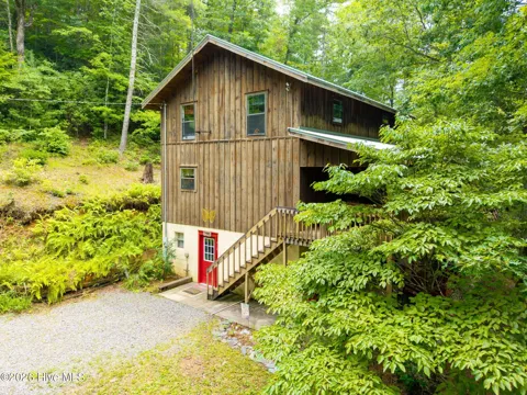 910 Laurel Branch Road