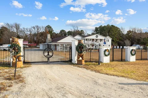 490 Whitehouse Fork Road
