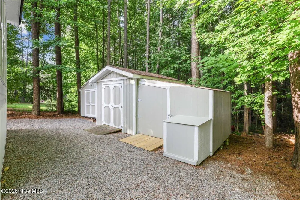 618 Lockwood Drive Clayton, NC 27527