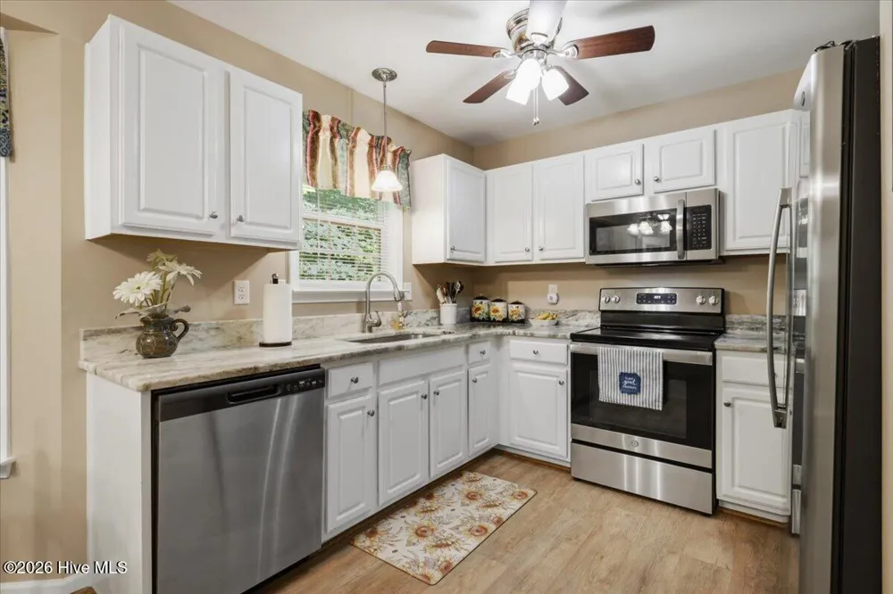 618 Lockwood Drive Clayton, NC 27527