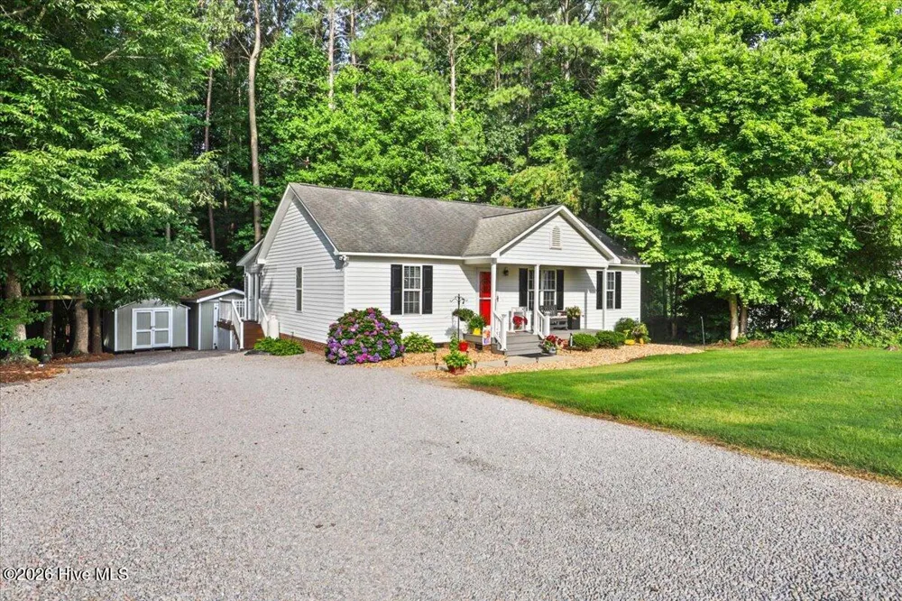 618 Lockwood Drive Clayton, NC 27527