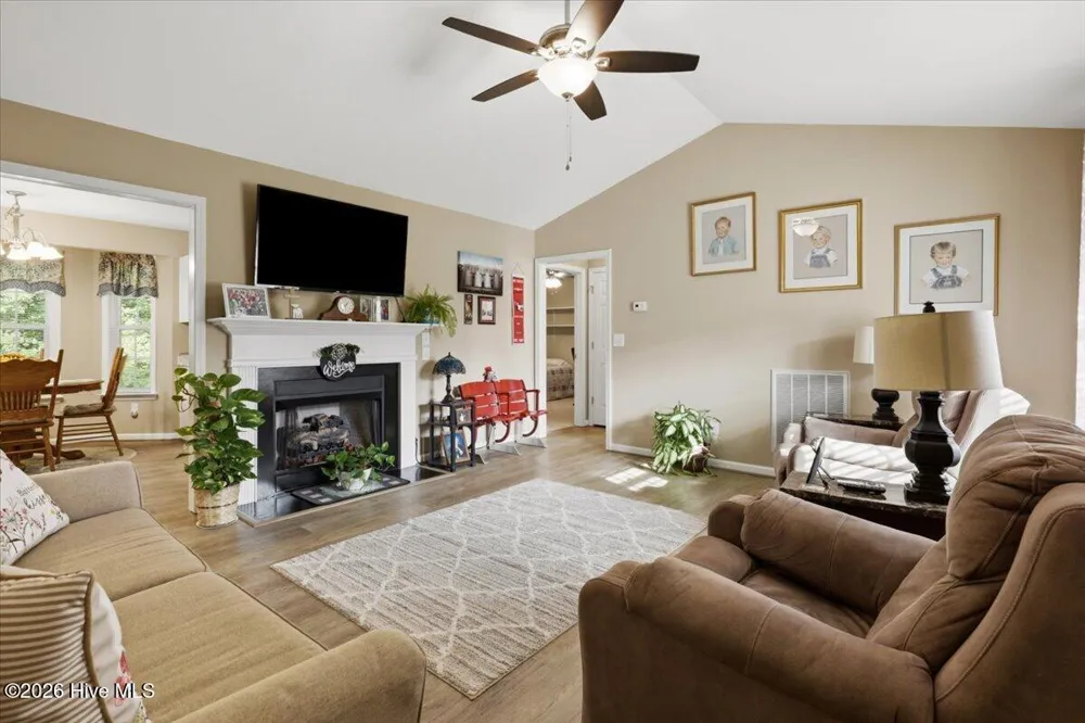 618 Lockwood Drive Clayton, NC 27527