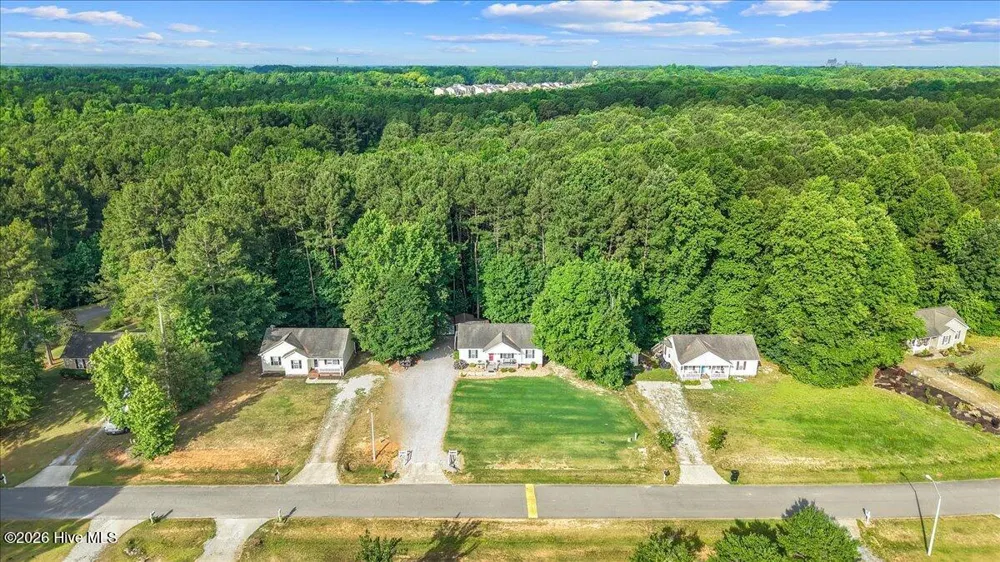 618 Lockwood Drive Clayton, NC 27527