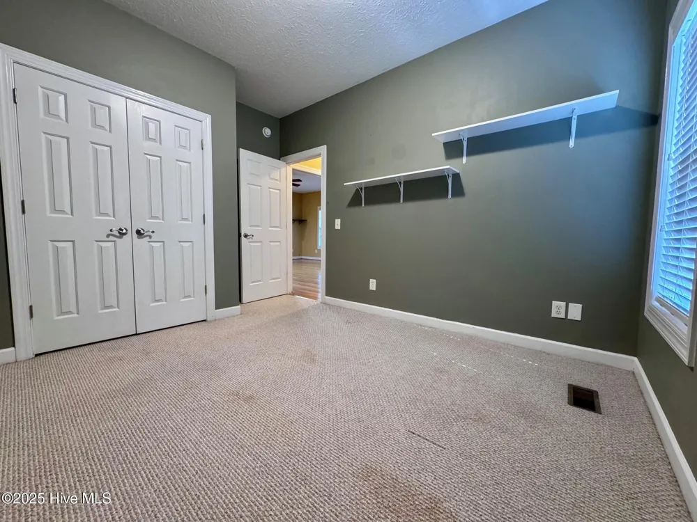 111 Michael Lane Aberdeen, NC 28315