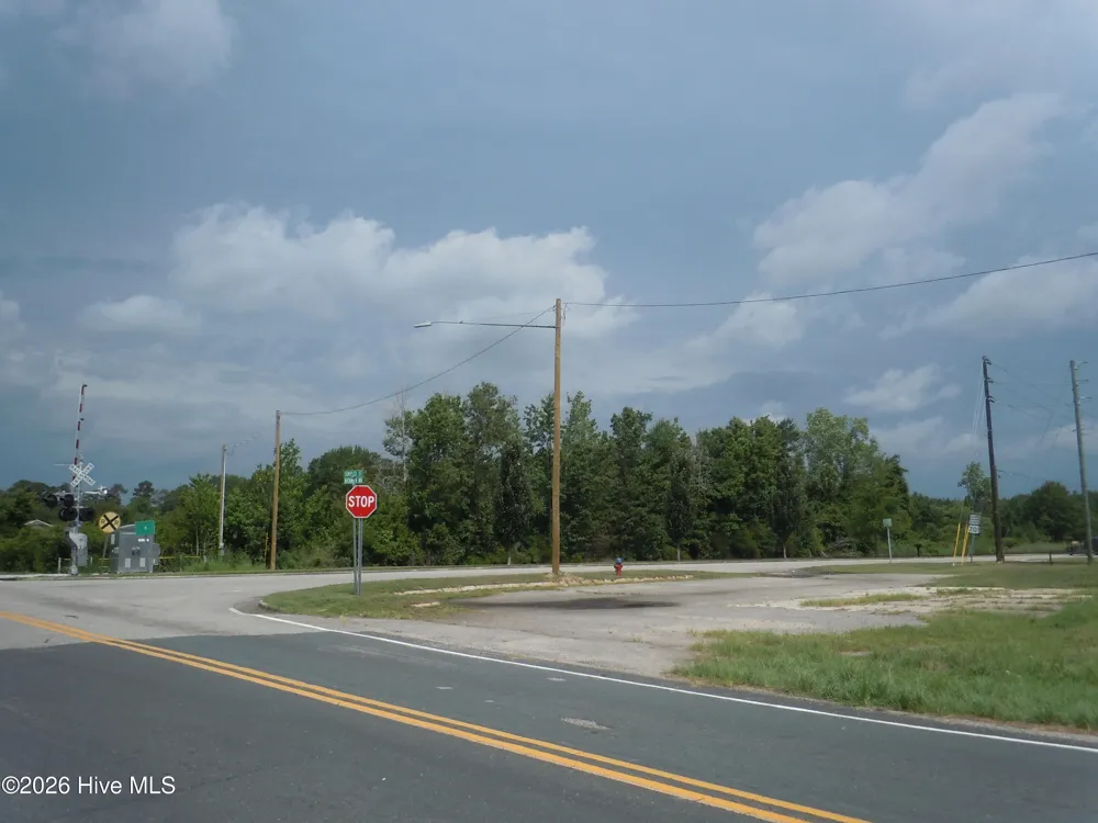 915 Hickman Road Tabor City, NC 28463