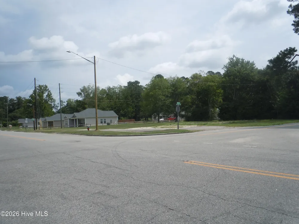 915 Hickman Road Tabor City, NC 28463
