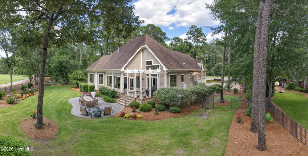185 Red Berry Drive Wallace, NC 28466